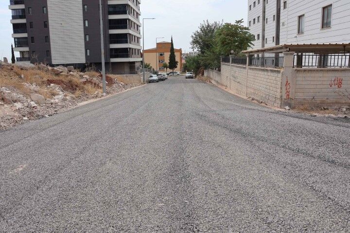 Şanlıurfa’da Dikkat Çeken Çalışma! Haliliye’de Yollar Baştan Aşağı Yenileniyor (2)