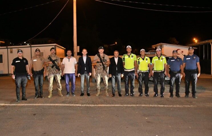 Şanlıurfa’da Gece Sürprizi! Vali Şıldak Güvenlik Birimlerine Gitti (2)
