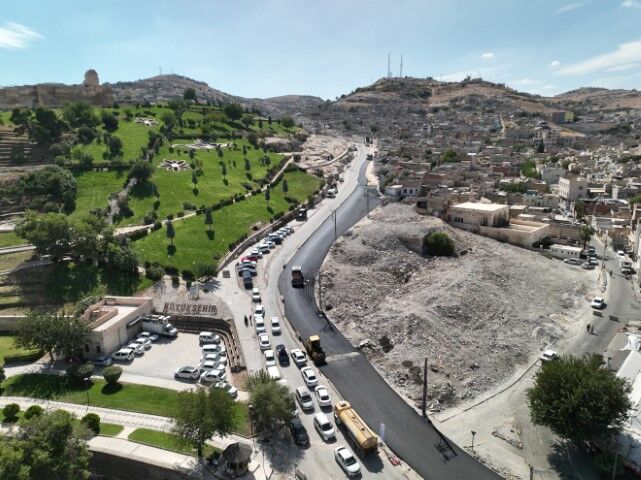 Şanlıurfa’da Tarihi Güzergâhta Asfalt Mesaisi Başladı (7)