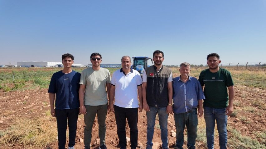 Şanlıurfa’da Yüzyıllar Sonra Yeniden! Tarihi Safran Toprakla Buluştu (1)