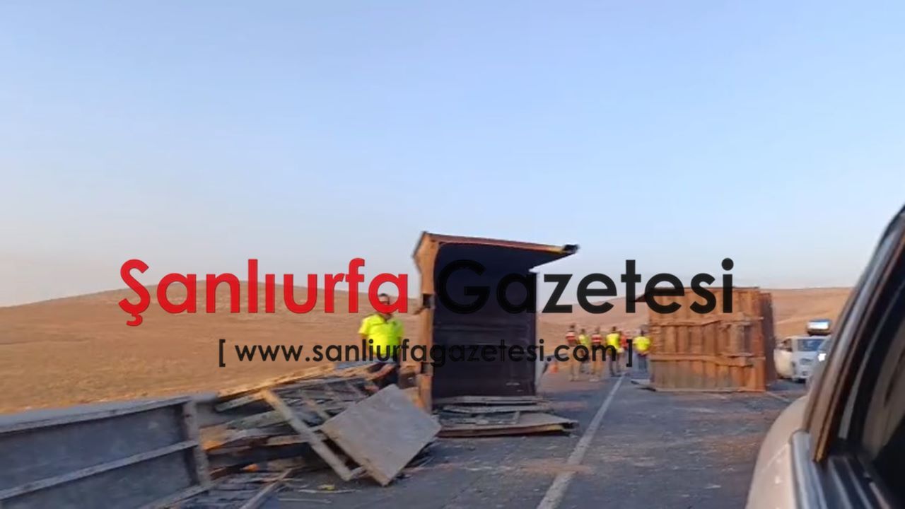Şanlıurfa'da kontrolden çıkan TIR hurdaya döndü, sürücü ağır yaralandı!