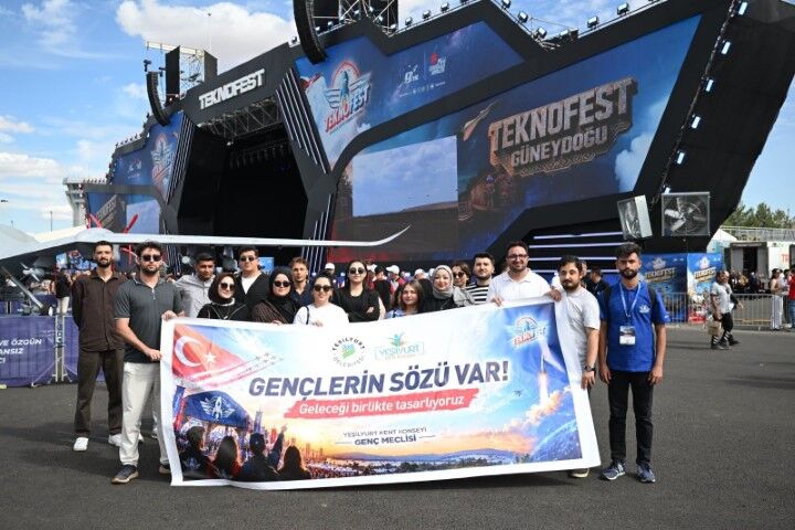 Yeşilyurt Genç Meclisi Şanlıurfa’da Teknofest Heyecanına Ortak Oldu (1)