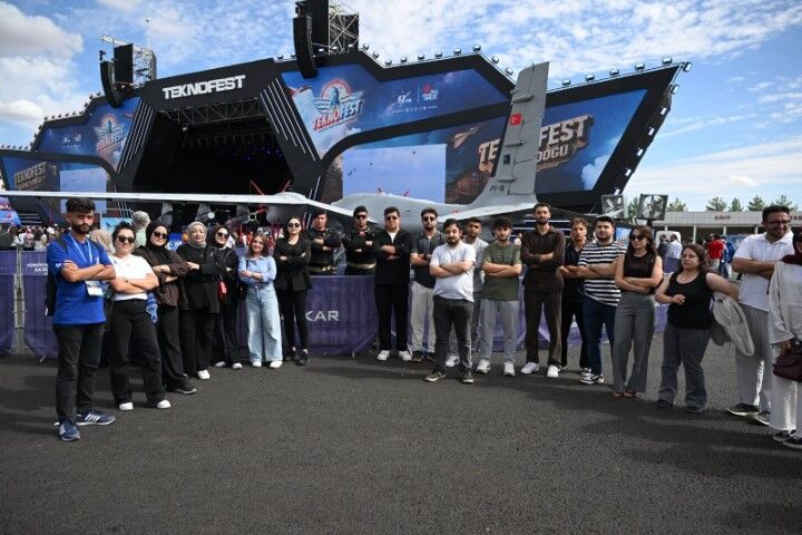 Yeşilyurt Genç Meclisi Şanlıurfa’da Teknofest Heyecanına Ortak Oldu (2)