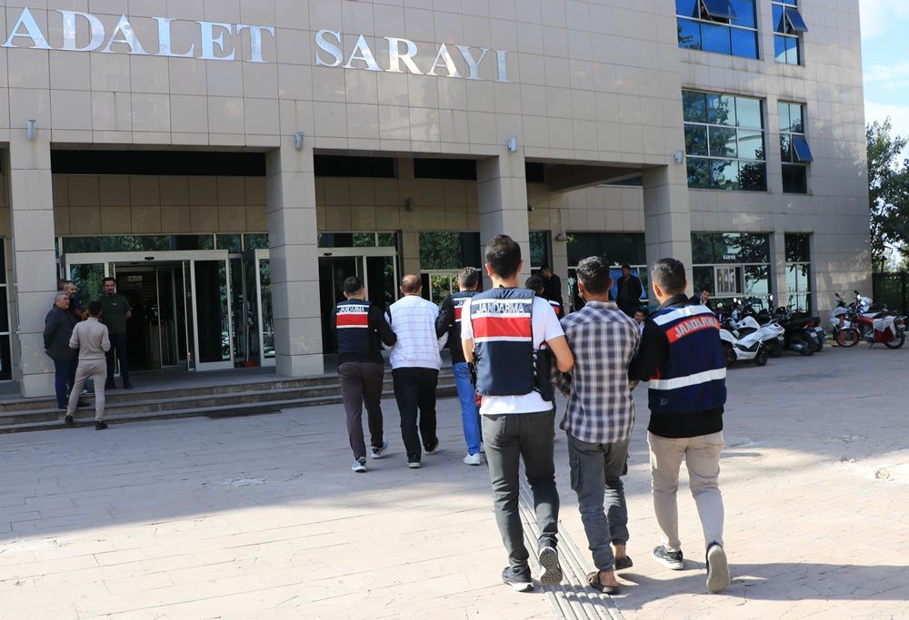 Şanlıurfa’da terör örgütü DEAŞ’a operasyon: Gözaltı ve tutuklamalar var!