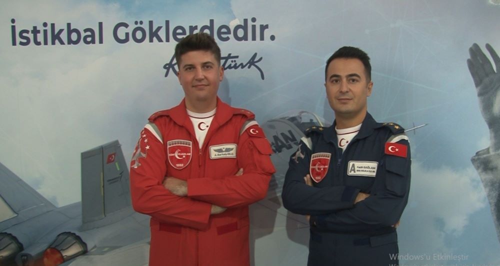 Türk Yıldızları Mısır Piramitlerinden Şanlıurfa semalarına gençlere: "Buradan bir çocuğun pilot olacağını biliyoruz"