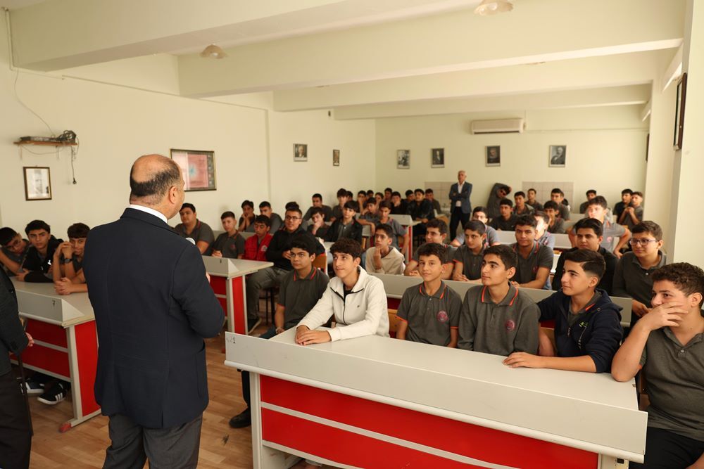 Başkan Çi̇ftçi̇’den Öğrenci̇lere Bi̇li̇m, Eği̇ti̇m Ve Spor Mesaji (1)