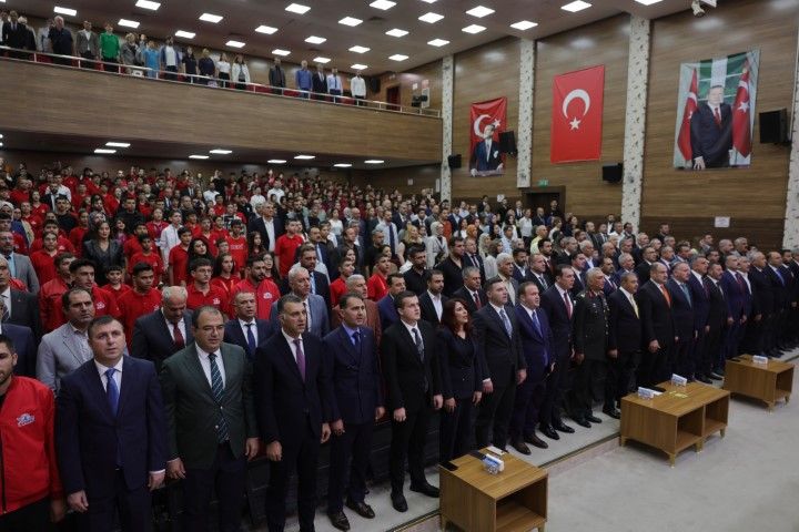 Başkan Gülpinar “Gençleri̇mi̇zi̇n Bi̇li̇m Ve Teknoloji̇de Önünü Açiyoruz” (3) (Küçük)