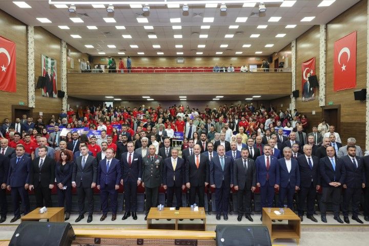 Şanlıurfa’da TEKNOFEST Başarısı! Birincilere 300 Bin TL Ödül Verildi