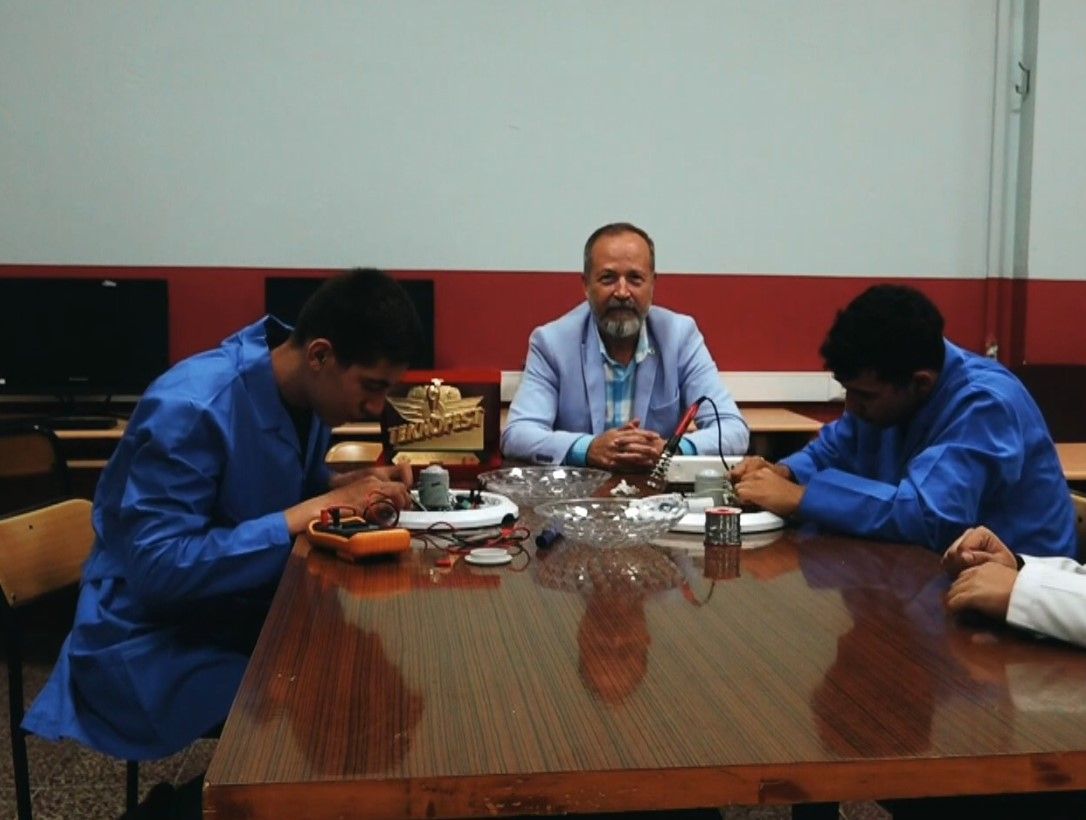 Şanlıurfa’daki TEKNOFEST’te Birinci Oldular! Enkaz Altından Mesaj Gönderen Sistem