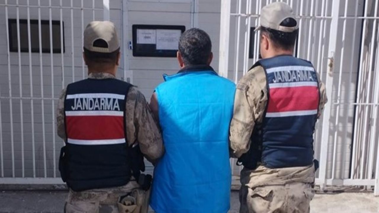 Şanlıurfa’da 12 Yıl 6 Ay Hapis Cezasıyla Aranıyordu! Karaköprü’de Yakalandı