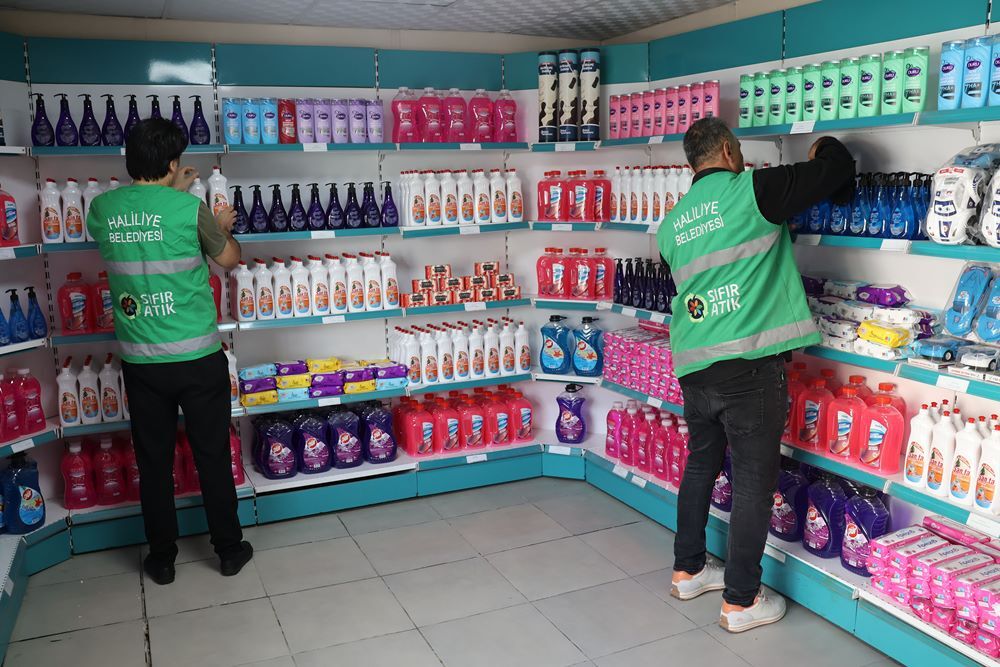 Hali̇li̇ye’de Atiklar Değer Kazaniyor 6 Sifir Atik Marketi̇ Hi̇zmet Veri̇yor (2)
