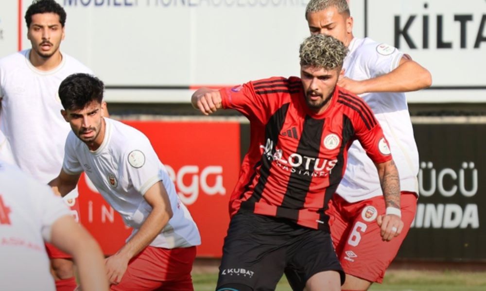 Ligin lideri Karaköprü Belediyespor rakibe gol yüzü göstermedi! Karaköprü Belediyespor'dan çifte galibiyet
