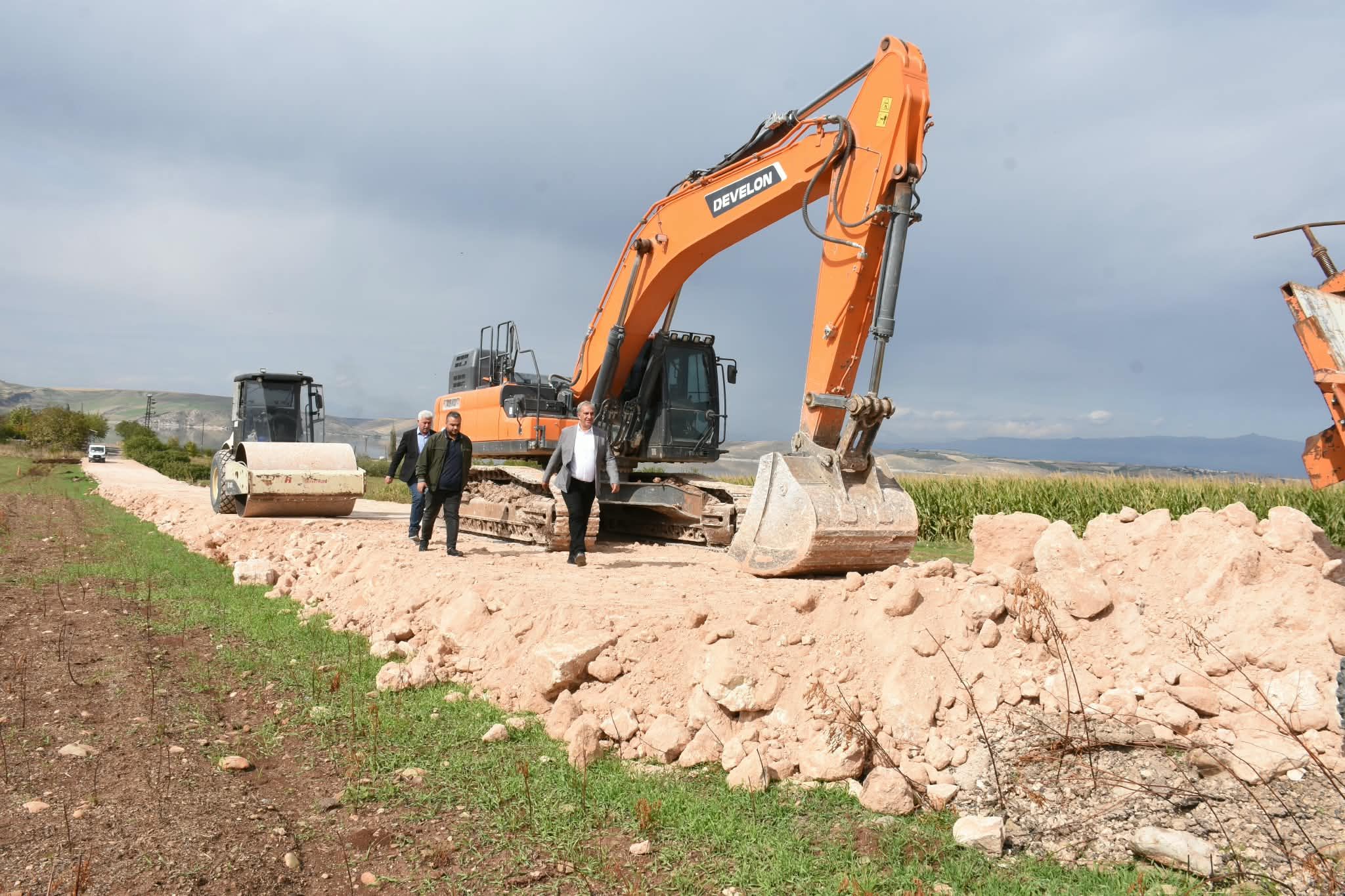 Şanlıurfa’da 18 Kilometrelik Kırsal Yol İçin Çalışmalar Başladı
