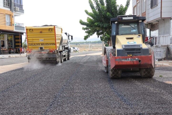 Şanlıurfa’da O Mahallenin Yolları Bir Bir Asfaltlanıyor (2)
