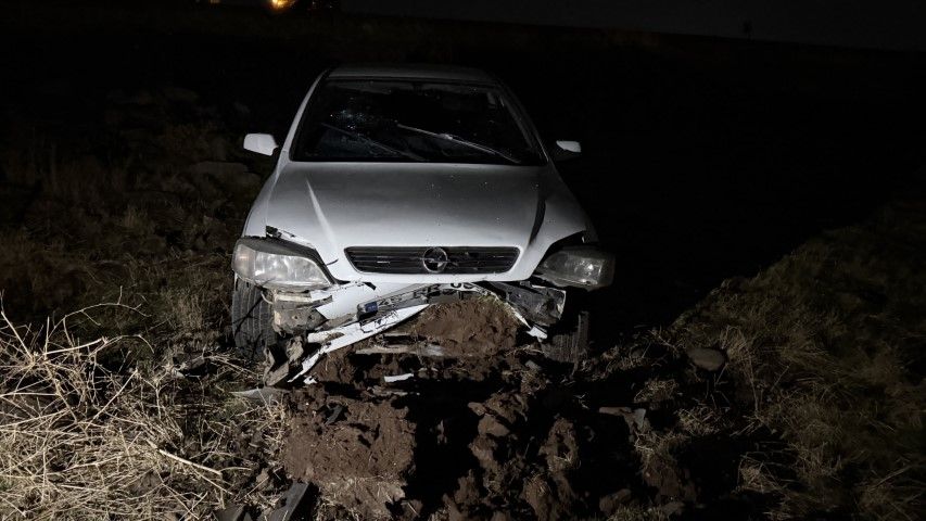 Şanlıurfa’da Otomobil Şarampole Devrildi 3 Yaralı (2)