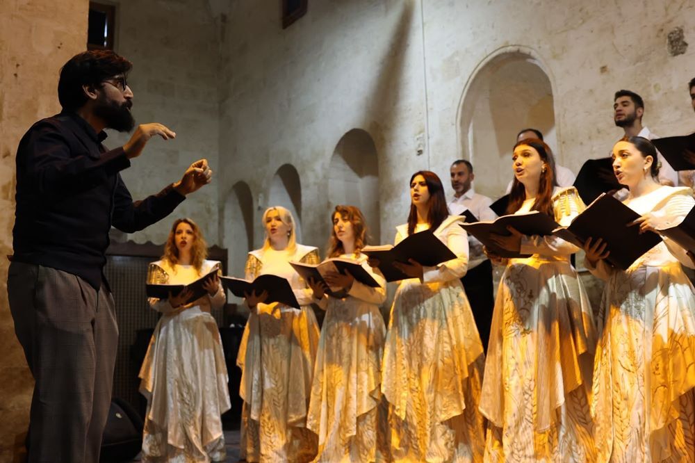 Vox Humanis Korosu Şanlıurfa’da büyüledi: Ayakta alkışlandılar!
