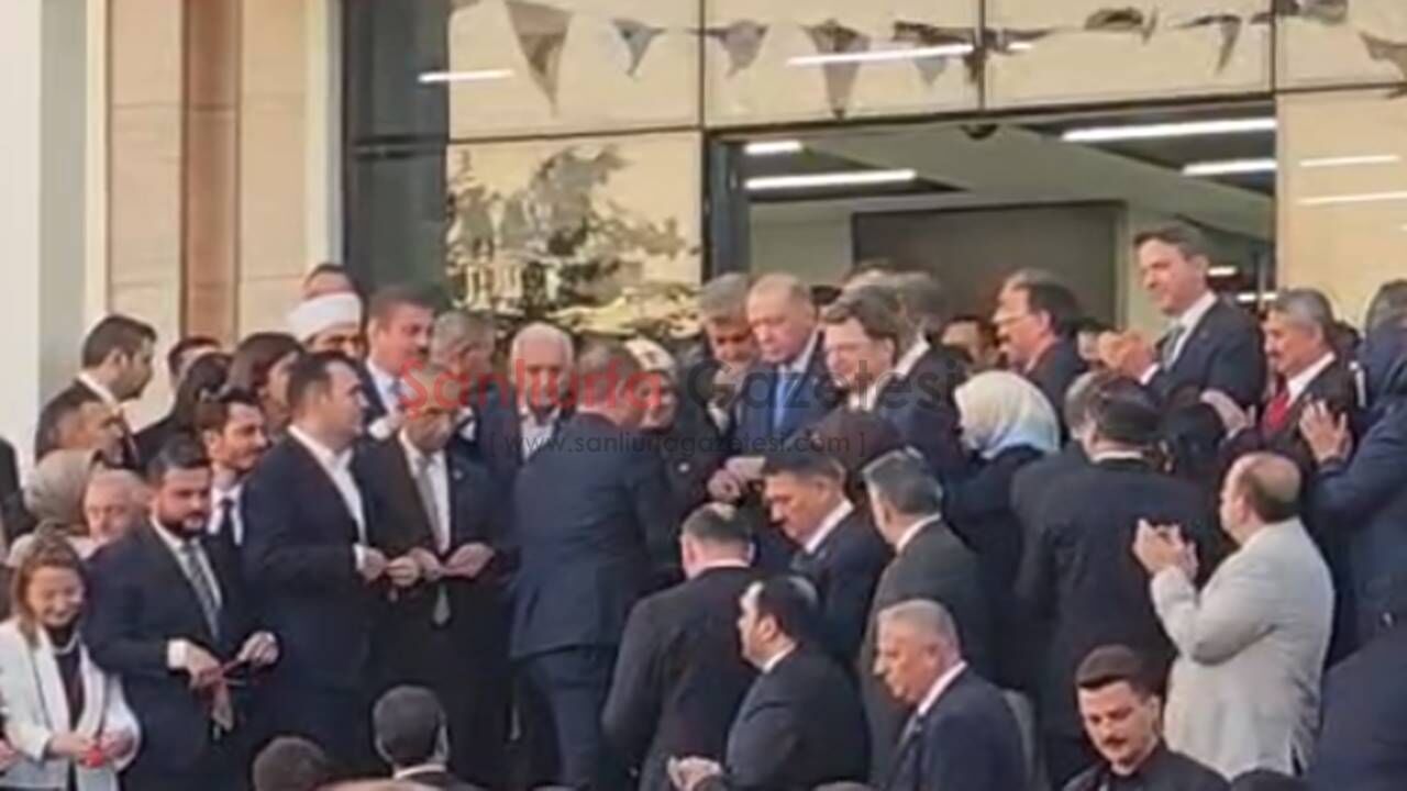 AK Parti Şanlıurfa İl Başkanlığı Cumhurbaşkanı Erdoğan tarafından açıldı