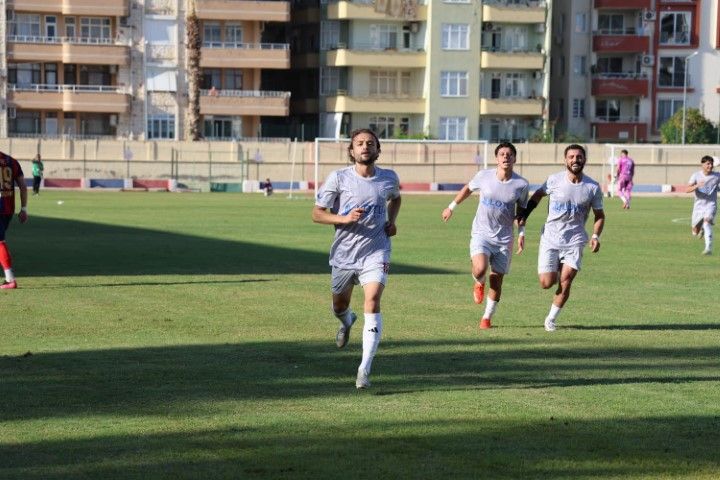 Karaköprü Belediyespor Deplasmanda Şov Yaptı! Silifke’yi 2-1 Yendi